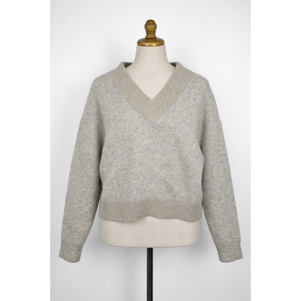 Lululemon Alpaca Wool Blend V-Neck Sweater Heathered Bone Grey LW3GXZS women's M